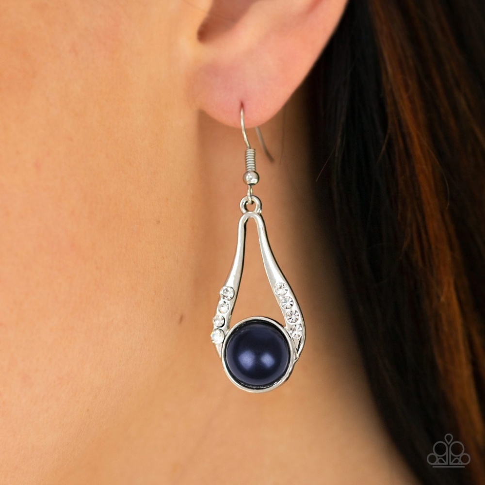 HEADLINER Over Heels - Paparazzi Earrings